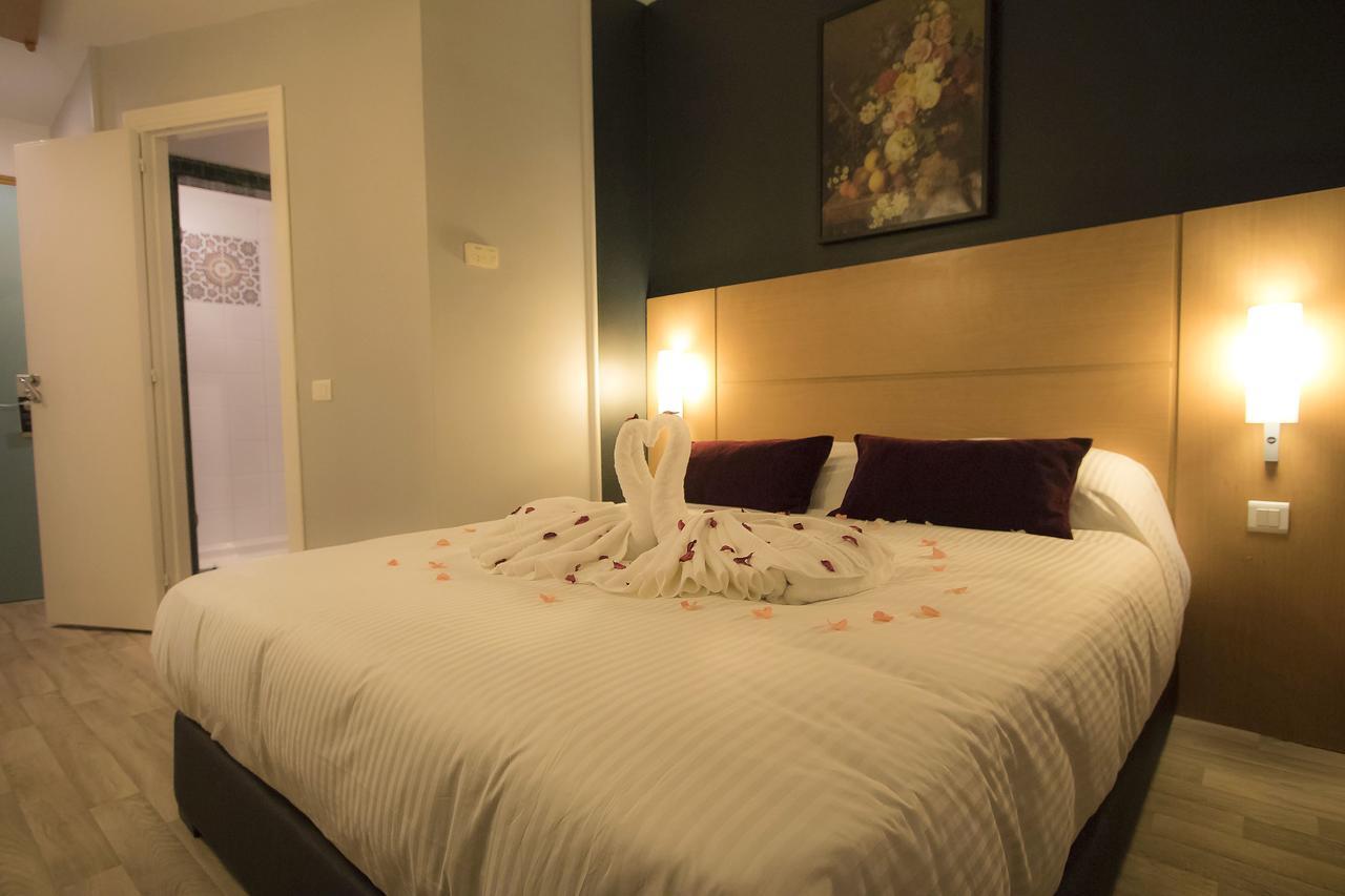 Ibis Fnideq Hotel Eksteriør billede