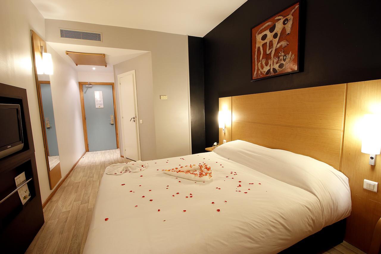 Ibis Fnideq Hotel Eksteriør billede