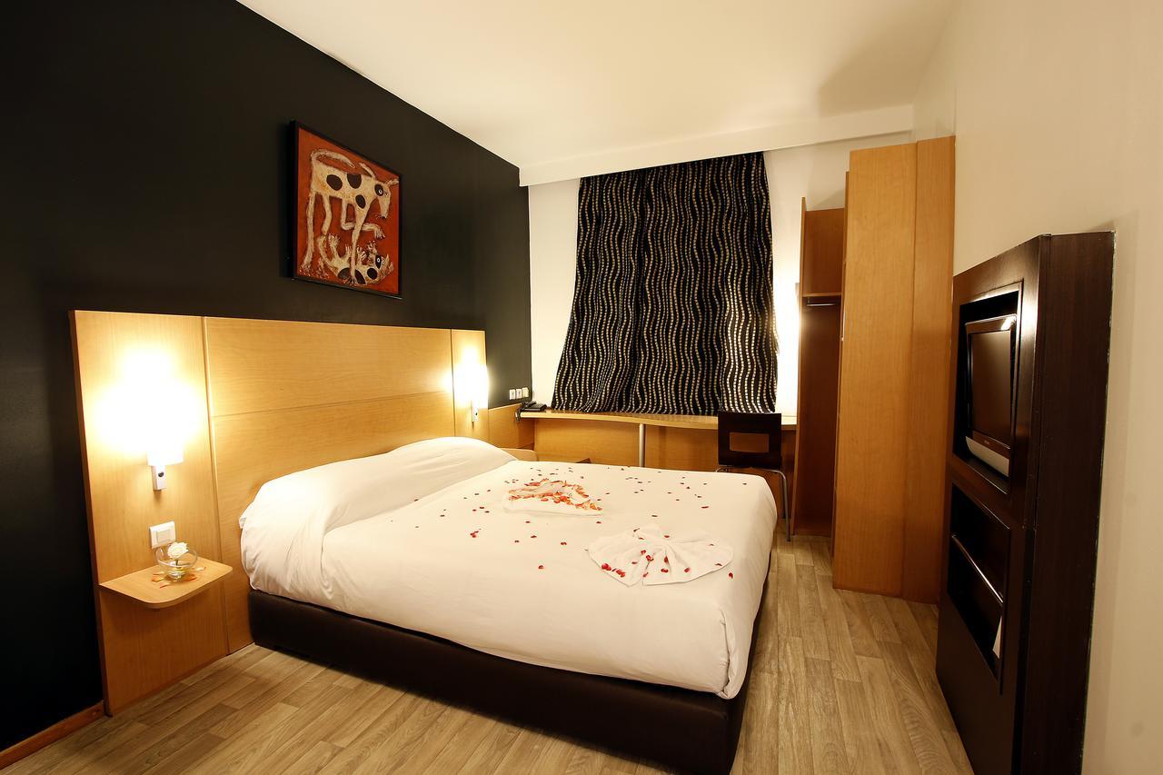Ibis Fnideq Hotel Eksteriør billede