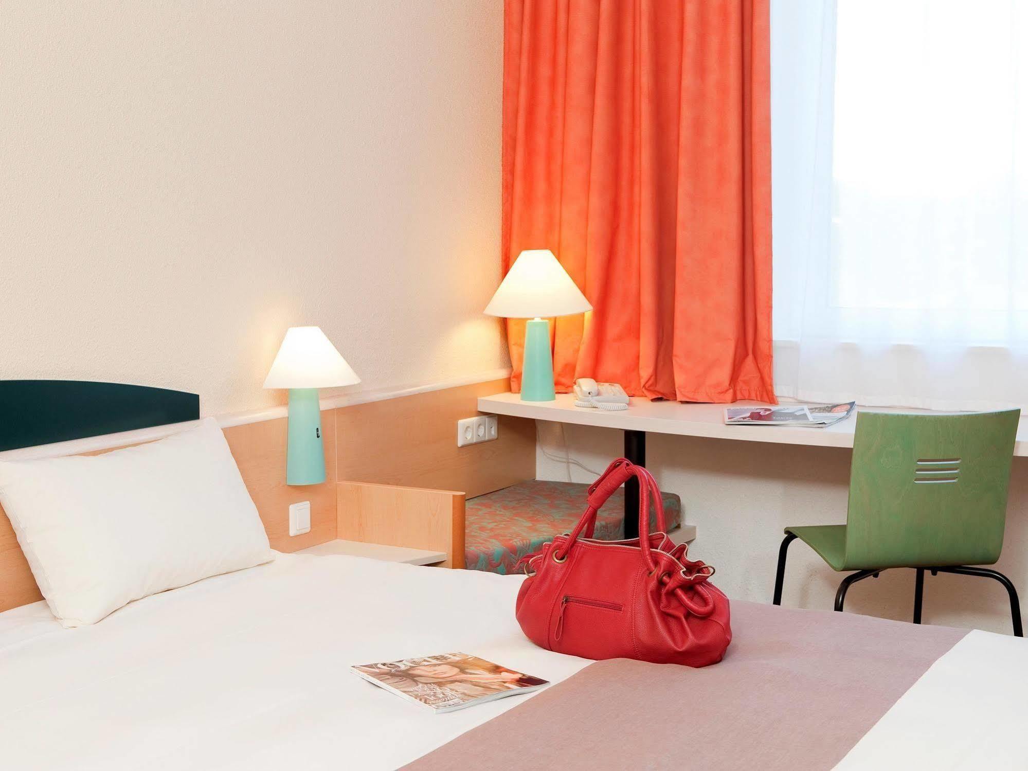 Ibis Fnideq Hotel Eksteriør billede